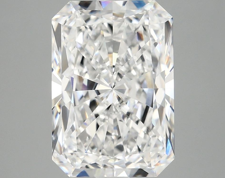 3.94 Carat Radiant Shaped Ideal Cut VVS2 IGI Certified Lab Grown Diamond