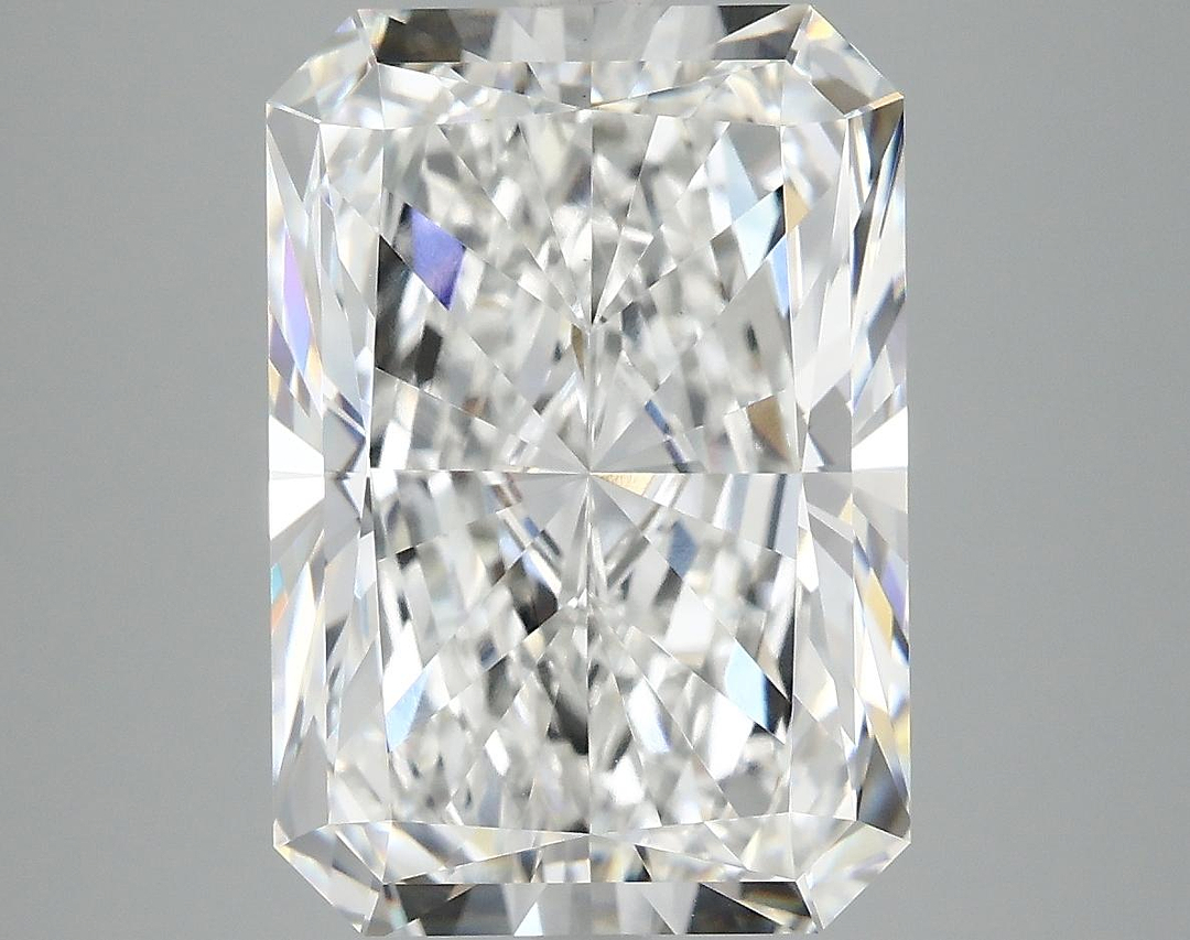 7.14 Carat Radiant Shaped Ideal Cut VS1 IGI Certified Lab Grown Diamond