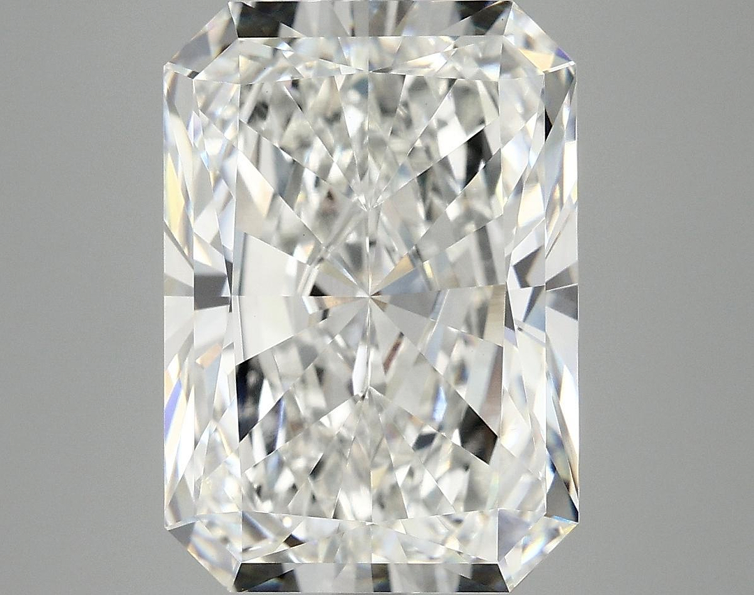 7.81 Carat Radiant Shaped Ideal Cut VVS2 IGI Certified Lab Grown Diamond