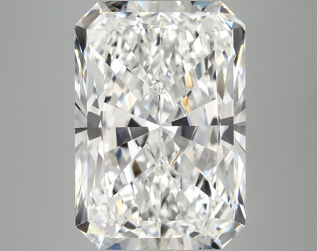 9.85 Carat Radiant Shaped Ideal Cut VVS2 IGI Certified Lab Grown Diamond