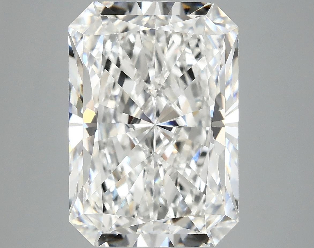 7.12 Carat Radiant Shaped Ideal Cut VS1 IGI Certified Lab Grown Diamond