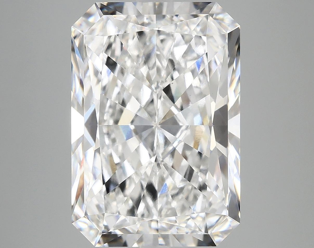 7.77 Carat Radiant Shaped Ideal Cut VVS2 IGI Certified Lab Grown Diamond