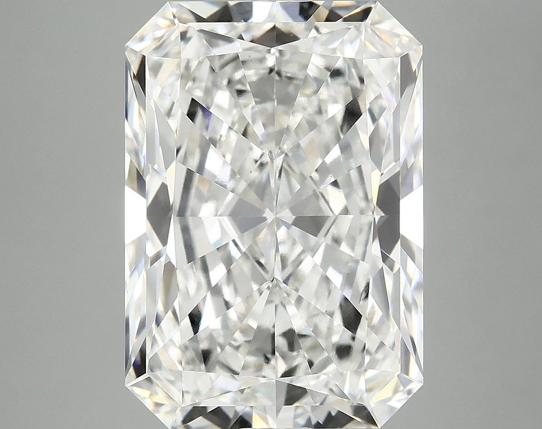 7.35 Carat Radiant Shaped Ideal Cut VVS2 IGI Certified Lab Grown Diamond