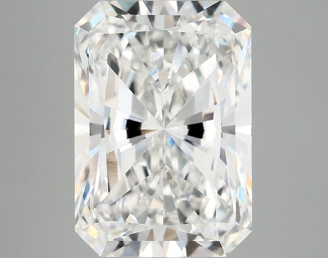 4.98 Carat Radiant Shaped Ideal Cut VS2 IGI Certified Lab Grown Diamond