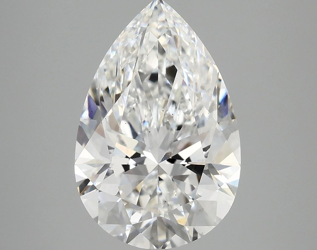 4.04 Carat Pear Shaped Excellent Cut VS2 IGI Certified Lab Grown Diamond