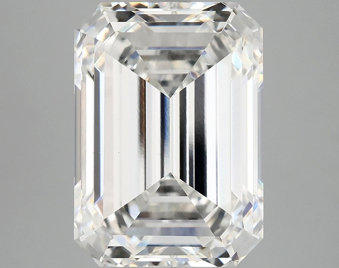 7.61 Carat Emerald Shaped Ideal Cut VS1 IGI Certified Lab Grown Diamond