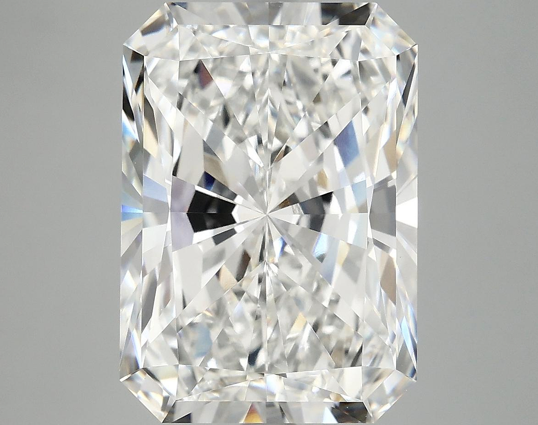 7.28 Carat Radiant Shaped Ideal Cut VVS2 IGI Certified Lab Grown Diamond