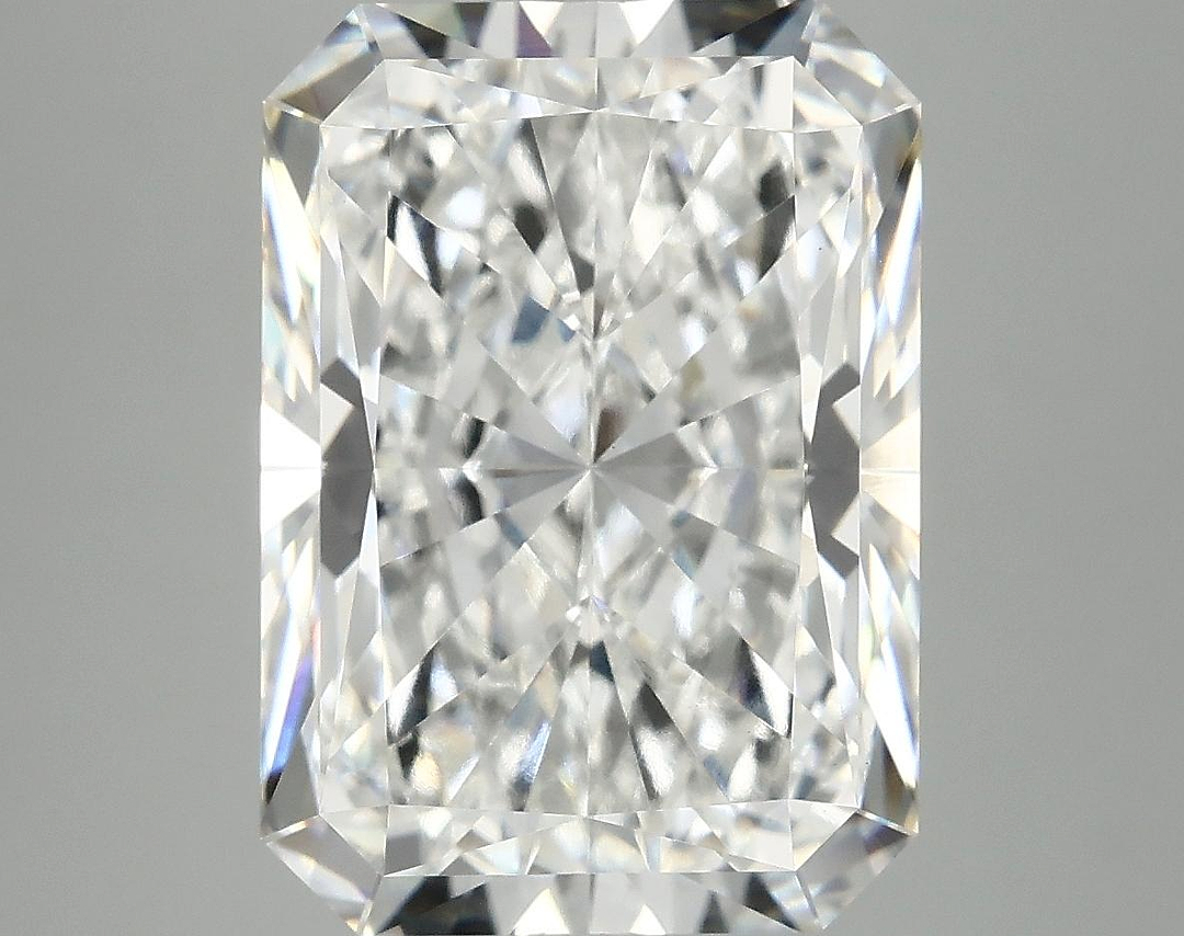 7.51 Carat Radiant Shaped Ideal Cut VS1 IGI Certified Lab Grown Diamond