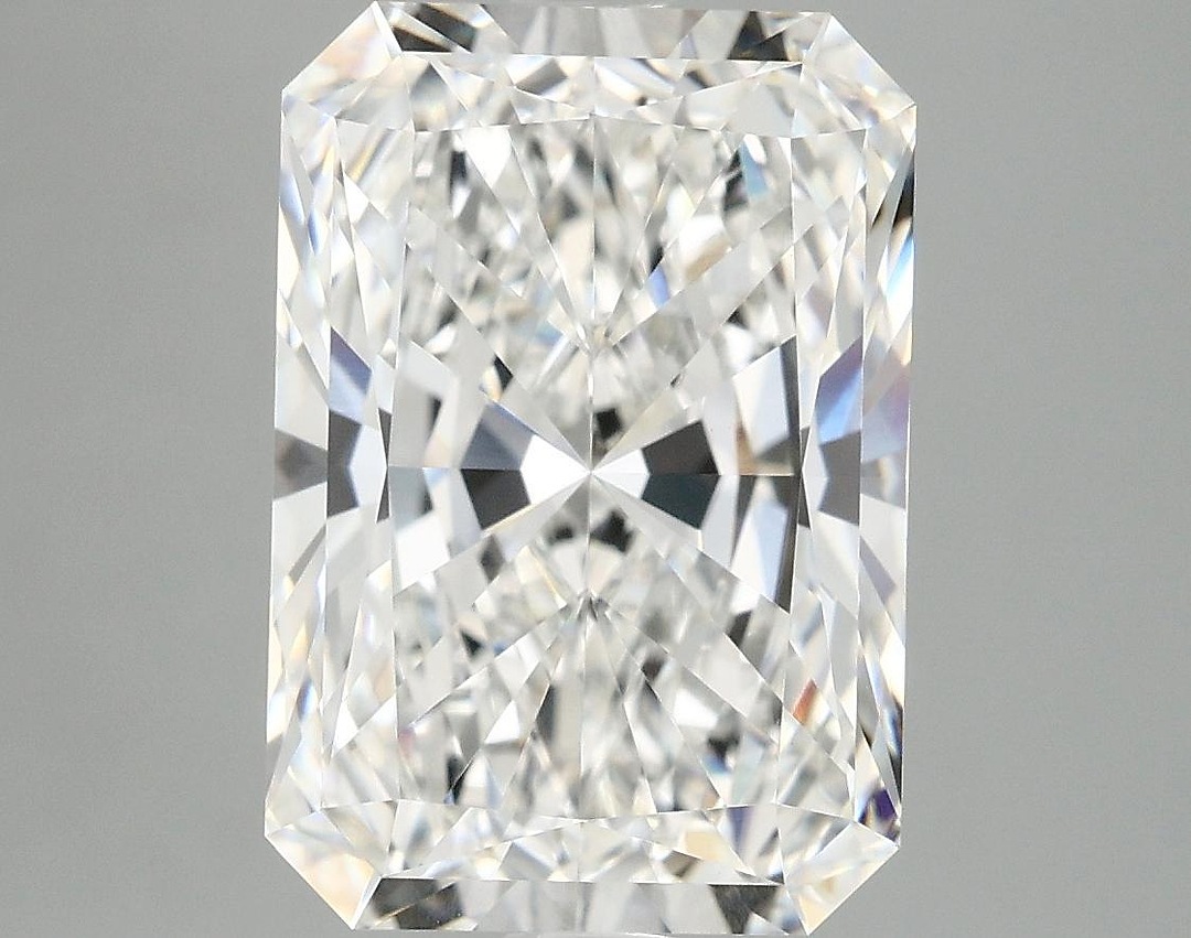 4.68 Carat Radiant Shaped Ideal Cut VVS2 IGI Certified Lab Grown Diamond