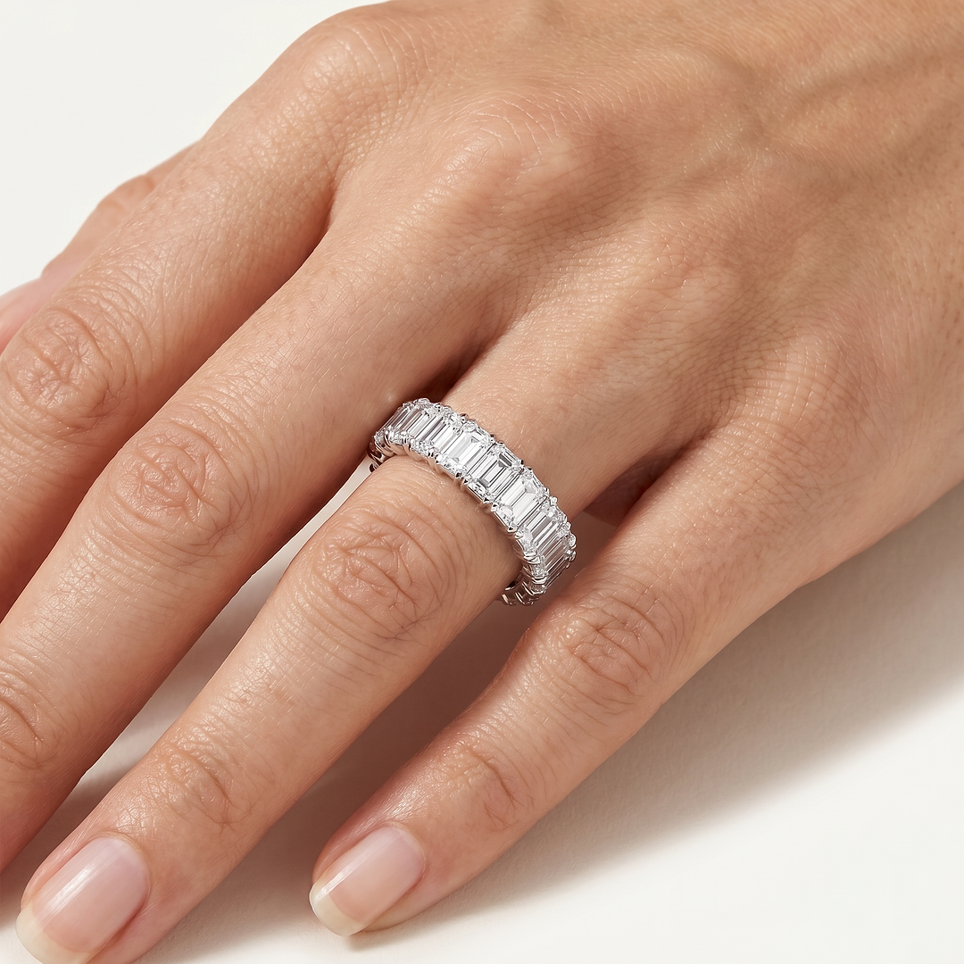 _lifestyle_image@SKU:T1731-NADE02000004W #metal_14k-white-gold+origin_lab-grown+quality_ef-vs2+