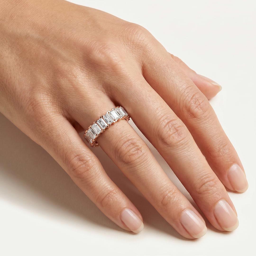 _lifestyle_image@SKU:T1731-NADE03120004P #metal_14k-rose-gold+origin_lab-grown+quality_ef-vs2+