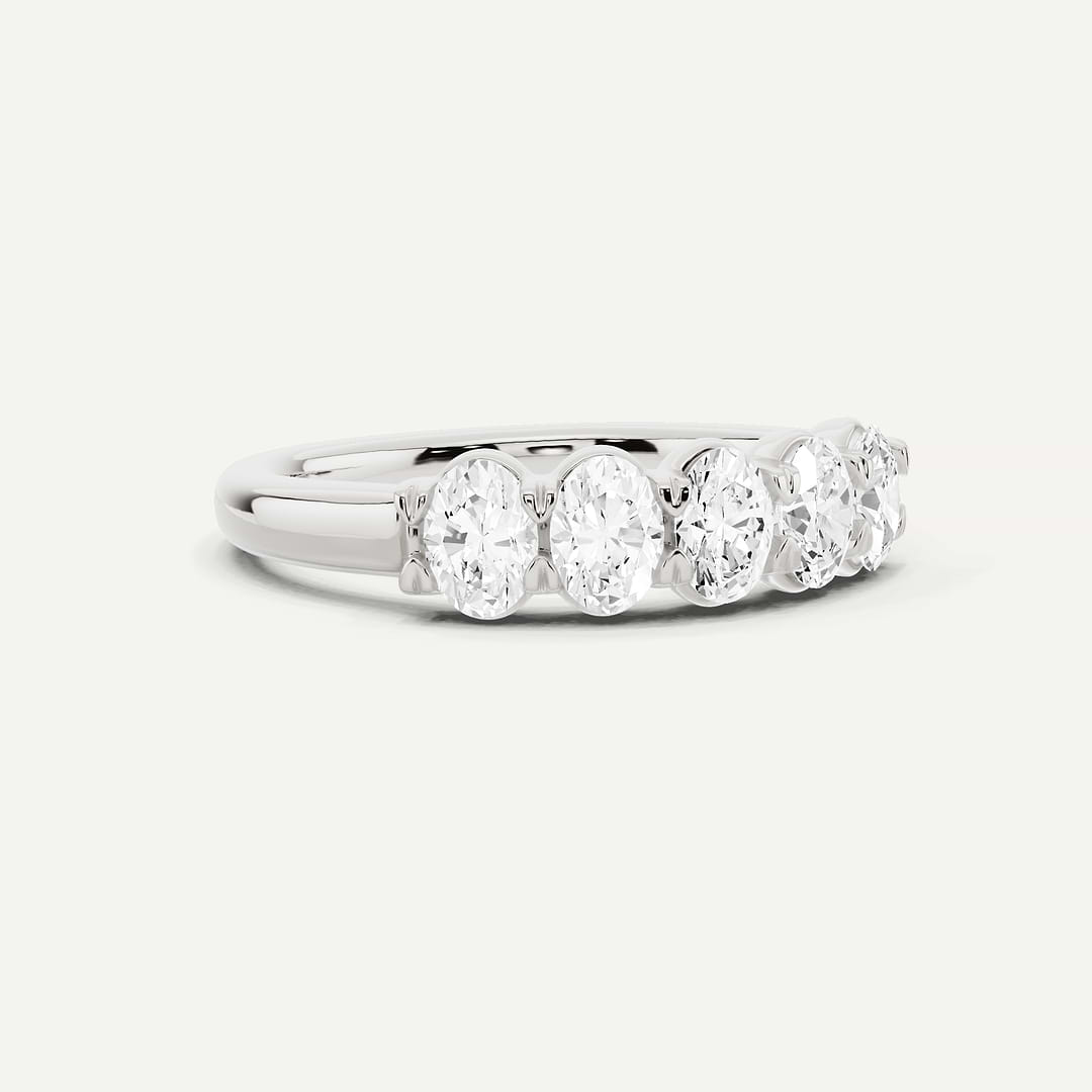 _roll_image@SKU:A0724-LADO01000004W #metal_10k-white-gold+origin_lab-grown+quality_g-si