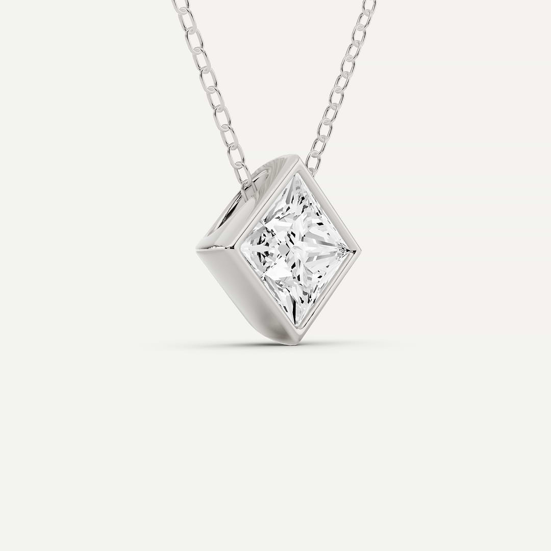 _roll_image@SKU:P2455-LADP01000004W #metal_10k-white-gold+origin_lab-grown+quality_g-si