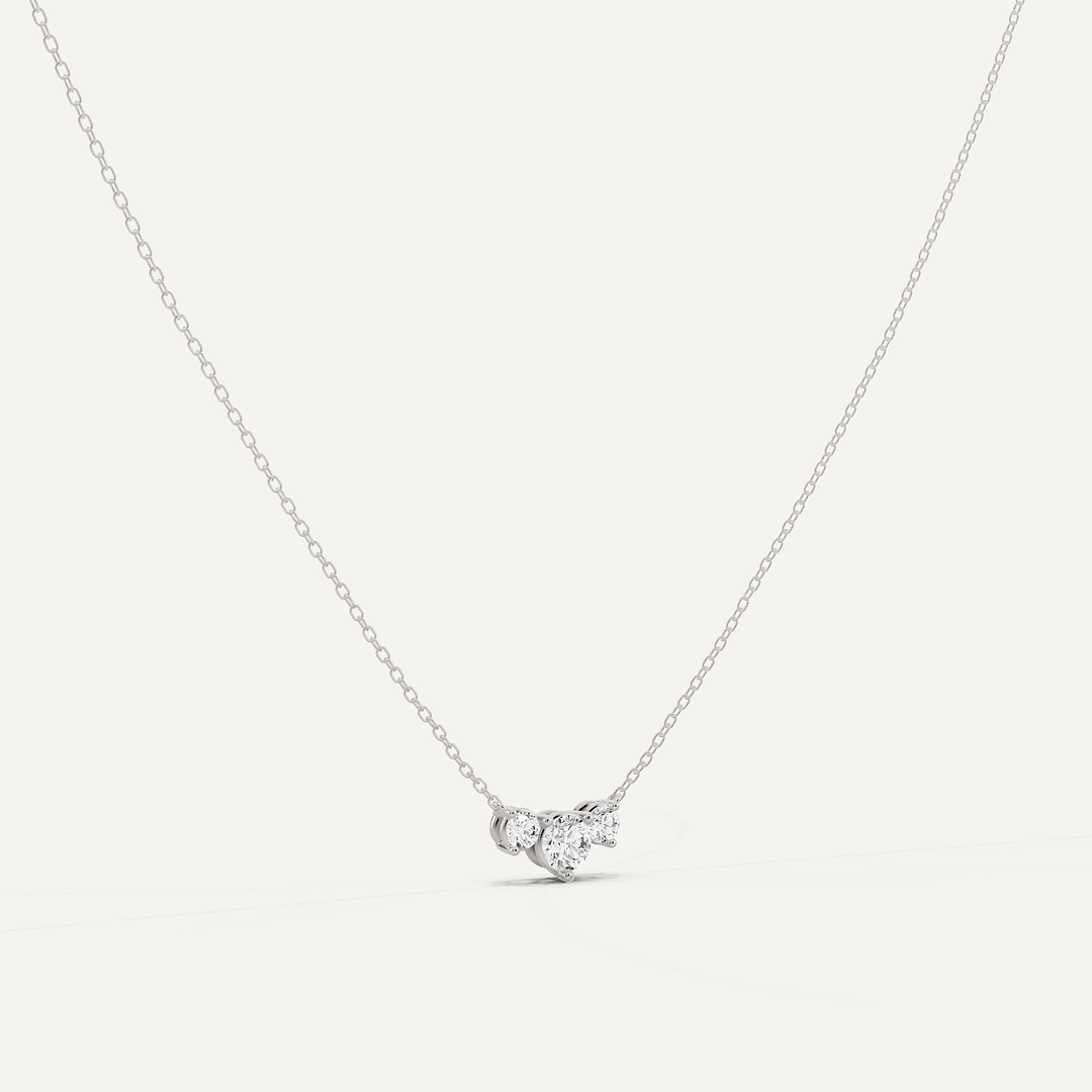 _roll_image@SKU:P1229-LADR00500004W #metal_14k-white-gold+origin_lab-grown+quality_g-si