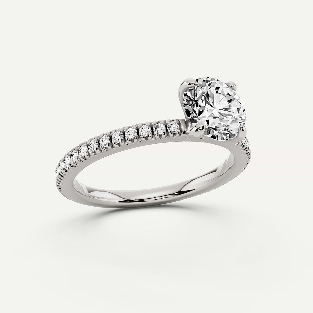 _roll_image@SKU:R1088-LADR0100000PL #metal_platinum+origin_lab-grown+quality_g-si