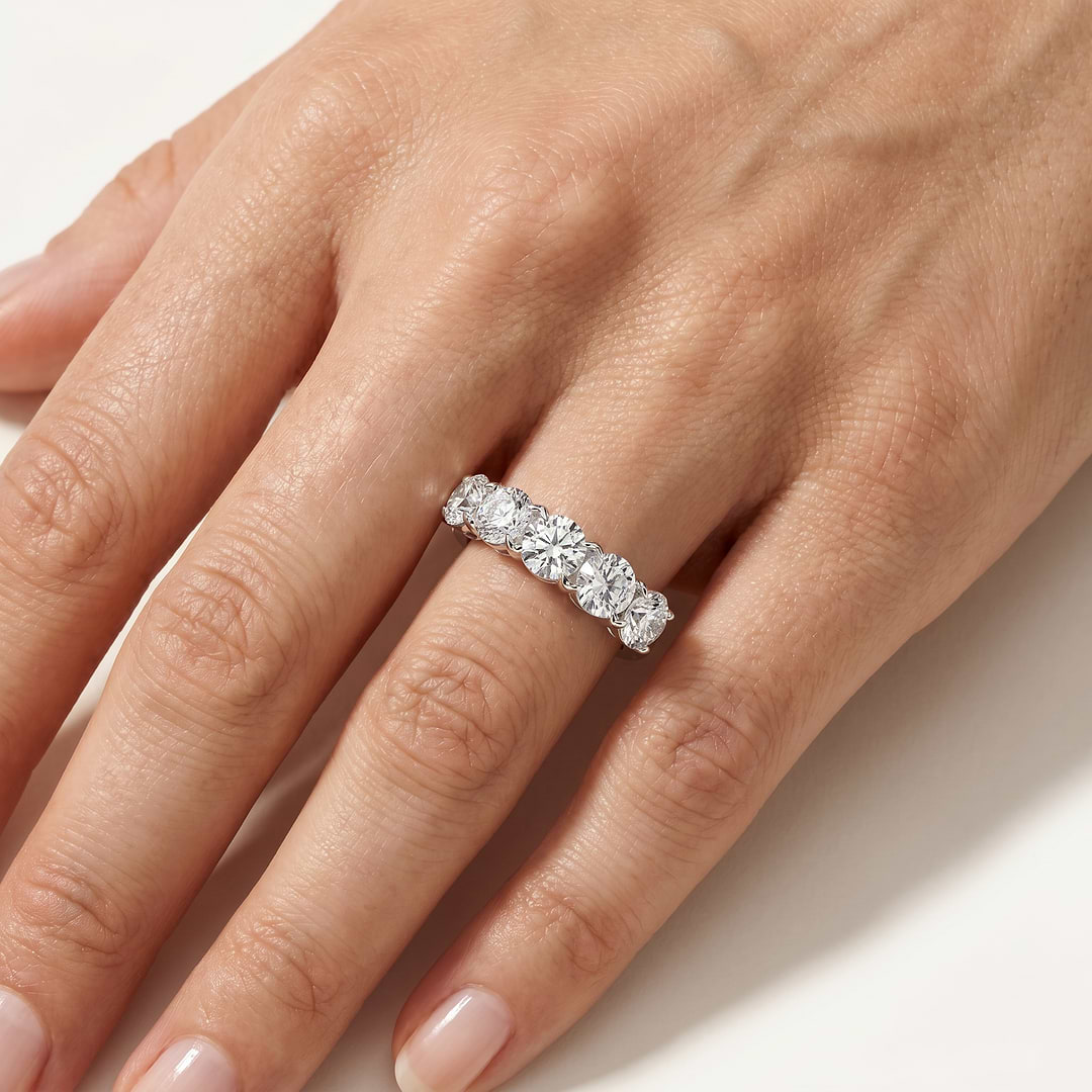 _roll_image@SKU:A7730-LADR02000004W #metal_14k-white-gold+origin_lab-grown+quality_g-si