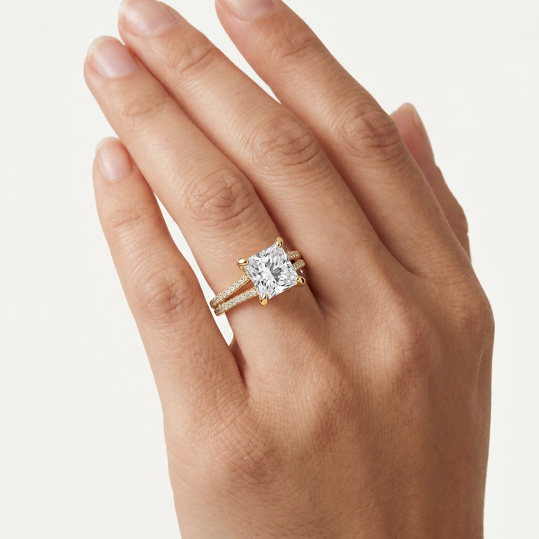 _lifestyle_image@SKU:R1939-LGDP02000004Y #metal_14k-yellow-gold+origin_lab-grown+quality_ef-vs2+