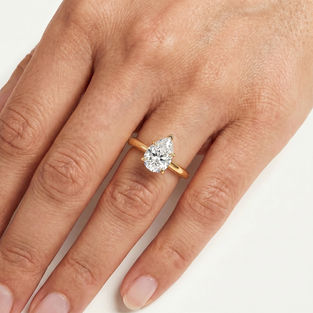 _lifestyle_image@SKU:R5314-NADD01000004Y #metal_14k-yellow-gold+origin_lab-grown+quality_ef-vs2+