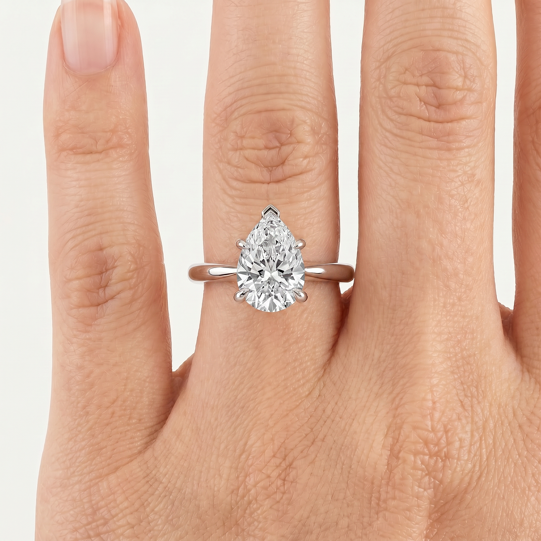 _lifestyle_image@SKU:R5314-NADD04000004W #metal_14k-white-gold+origin_lab-grown+quality_ef-vs2+