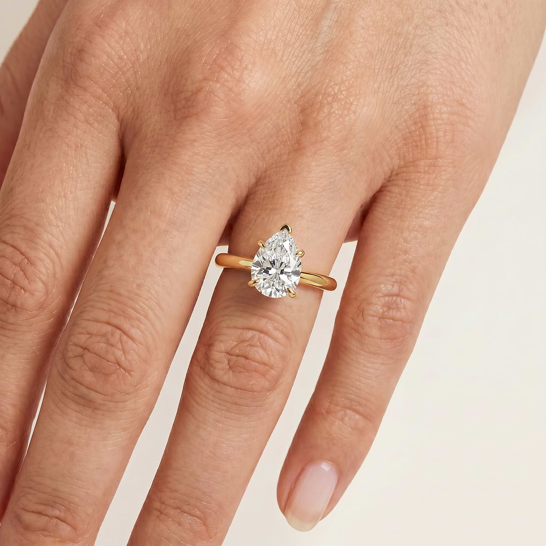 _lifestyle_image@SKU:R5314-NADD03000004Y #metal_14k-yellow-gold+origin_lab-grown+quality_ef-vs2+