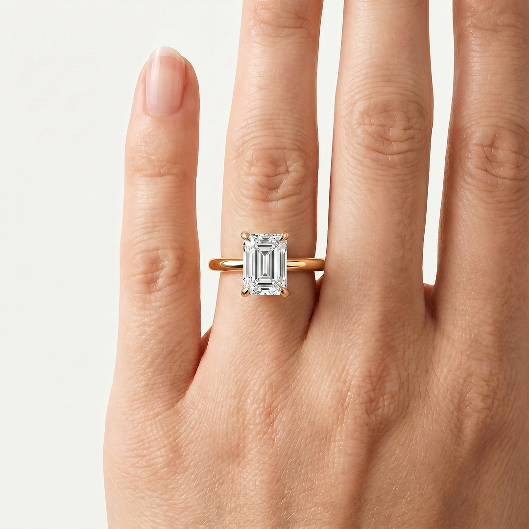 _lifestyle_image@SKU:R5314-LADE04000004Y #metal_10k-yellow-gold+origin_lab-grown+quality_g-si