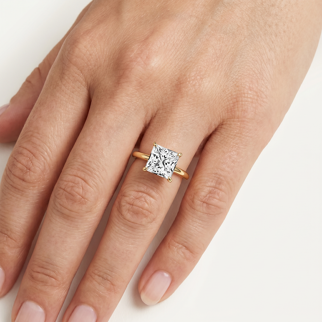 _lifestyle_image@SKU:R5314-NADP02000004Y #metal_14k-yellow-gold+origin_lab-grown+quality_ef-vs2+