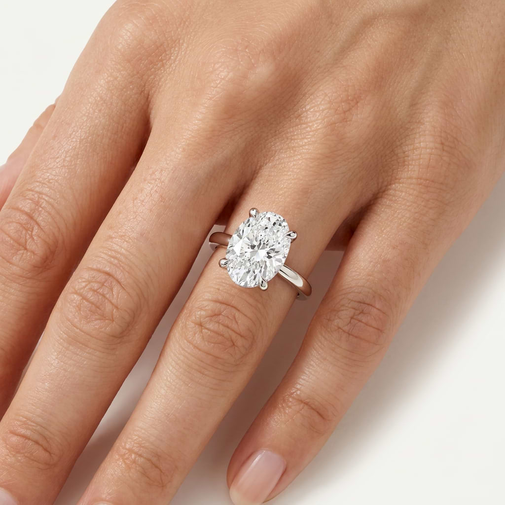 _lifestyle_image@SKU:T682C-NADO03000004W #metal_14k-white-gold+origin_lab-grown+quality_g-si