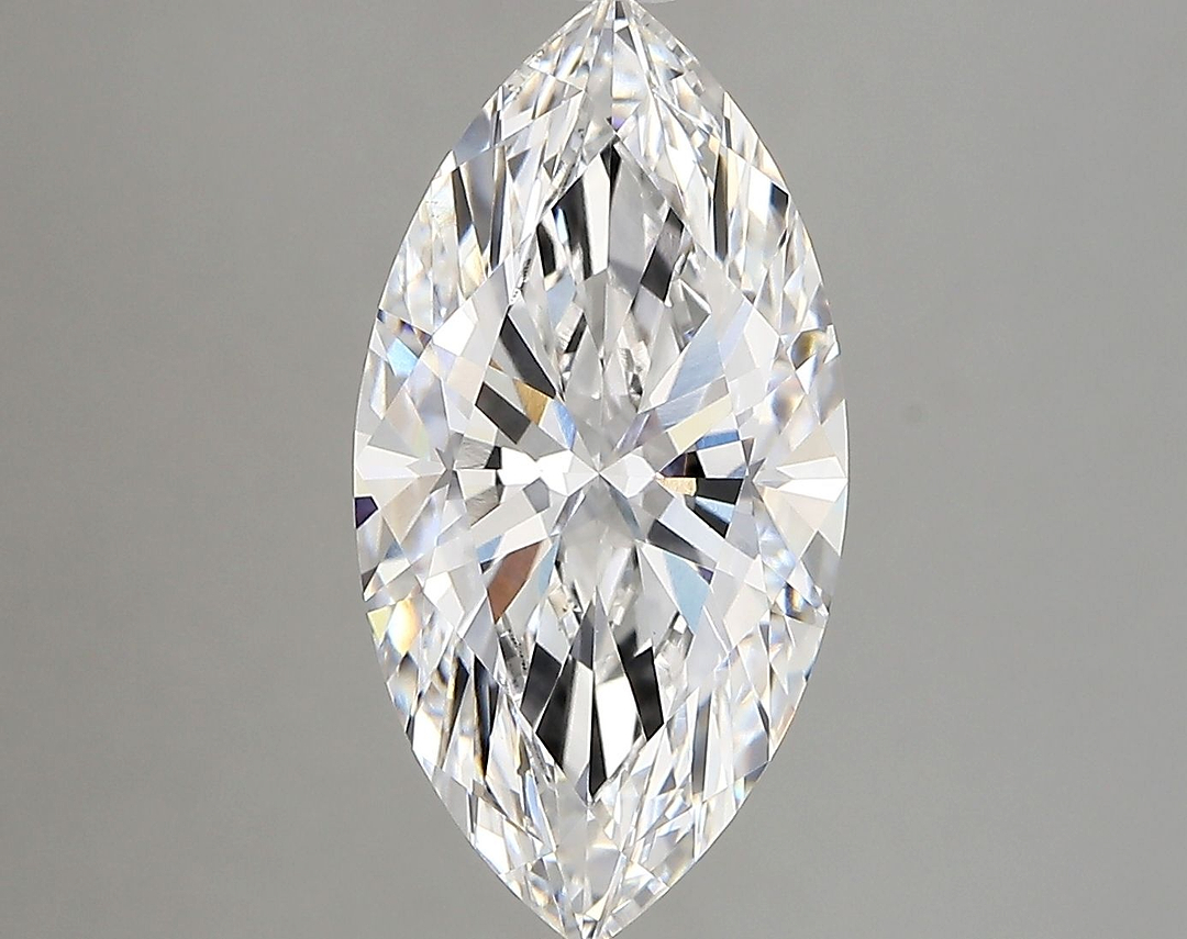 _roll_image@ #carat-weight_4+shape_marquise+quality_ef-vs2