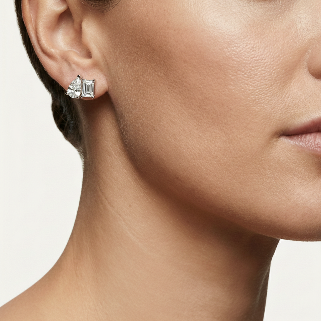 _roll_image@SKU:CL744-E26282500004W #metal_10k-white-gold+origin_lab-grown+quality_g-si