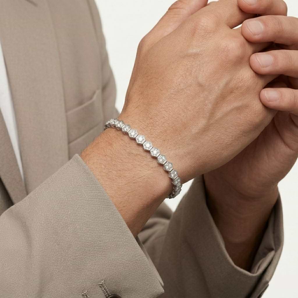 _roll_image@SKU:B7095-LADR05000004W #metal_10k-white-gold+origin_lab-grown+quality_g-si