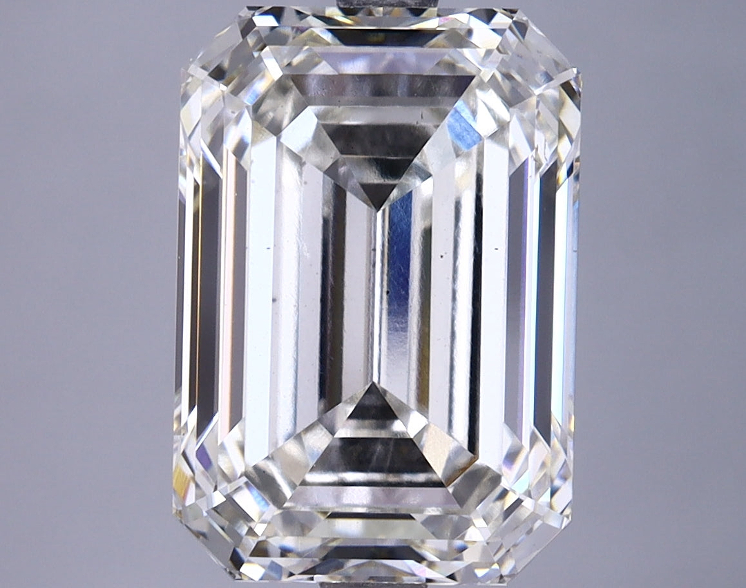 5.87 Carat Emerald Shaped Ideal Cut VS1 IGI Certified Lab Grown Diamond