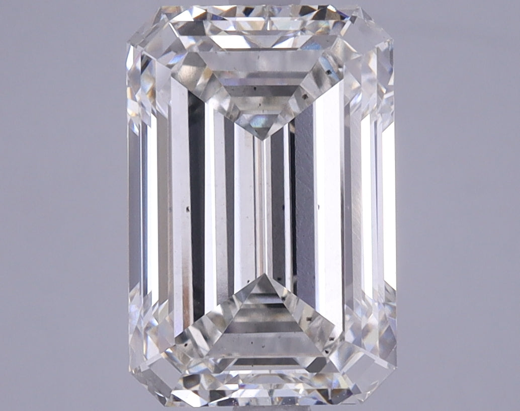 3.93 Carat Emerald Shaped Excellent Cut VS2 IGI Certified Lab Grown Diamond