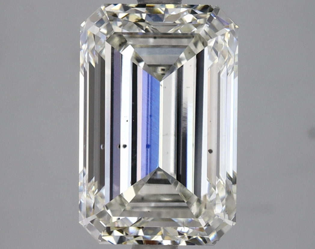 3.89 Carat Emerald Shaped Excellent Cut VS2 IGI Certified Lab Grown Diamond