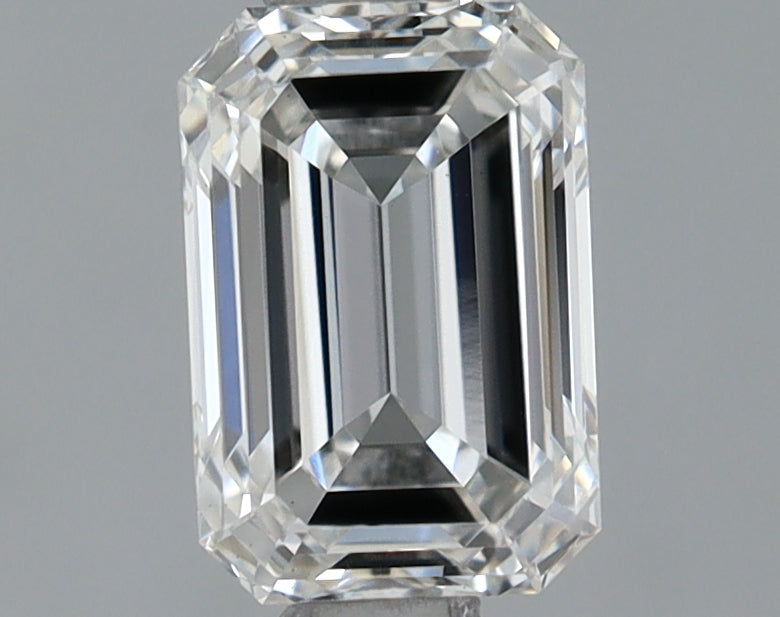 0.82 Carat Emerald Shaped Ideal Cut VS1 IGI Certified Lab Grown Diamond