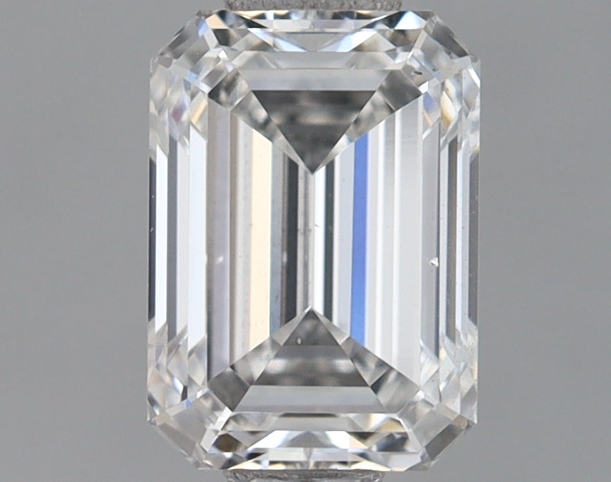 0.9 Carat Emerald Shaped Ideal Cut VS2 IGI Certified Lab Grown Diamond