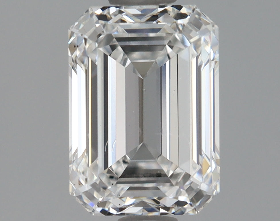 1.27 Carat Emerald Shaped Ideal Cut VS2 IGI Certified Lab Grown Diamond