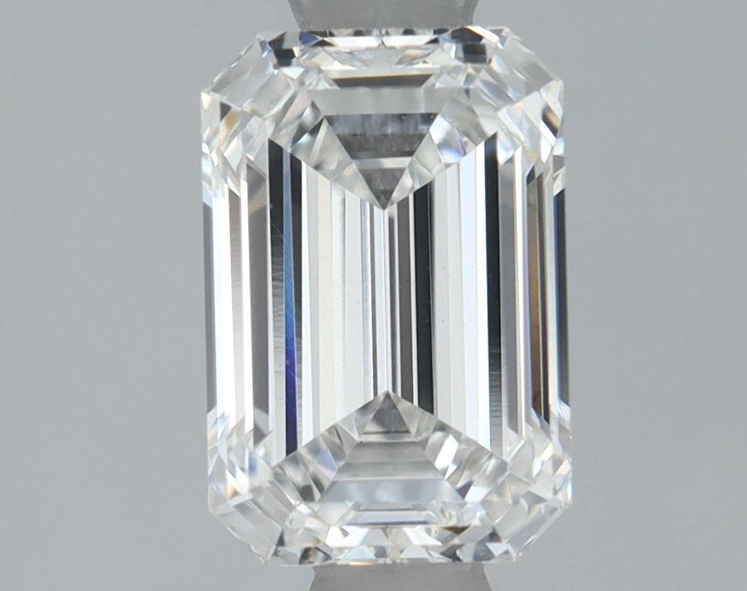 1.09 Carat Emerald Shaped Ideal Cut VVS2 IGI Certified Lab Grown Diamond