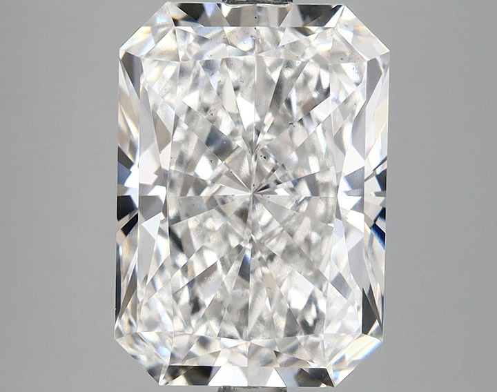 4.53 Carat Radiant Shaped Ideal Cut SI1 IGI Certified Lab Grown Diamond