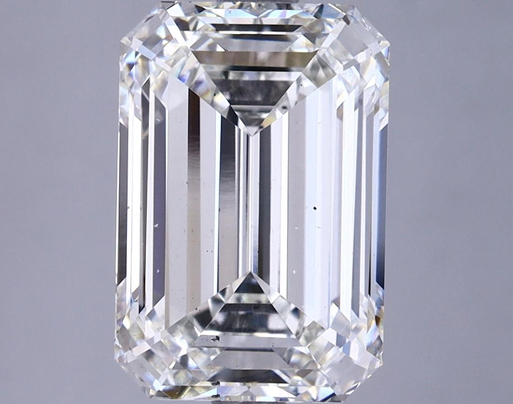 4.76 Carat Emerald Shaped Ideal Cut VS2 IGI Certified Lab Grown Diamond