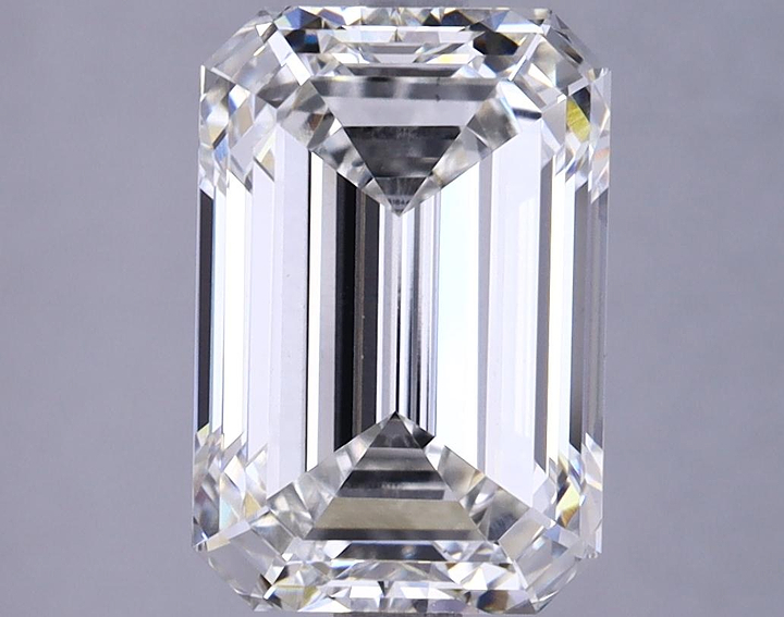 3.84 Carat Emerald Shaped Ideal Cut VS1 IGI Certified Lab Grown Diamond