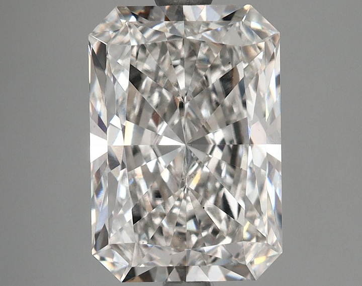 3.69 Carat Radiant Shaped Ideal Cut VS1 IGI Certified Lab Grown Diamond
