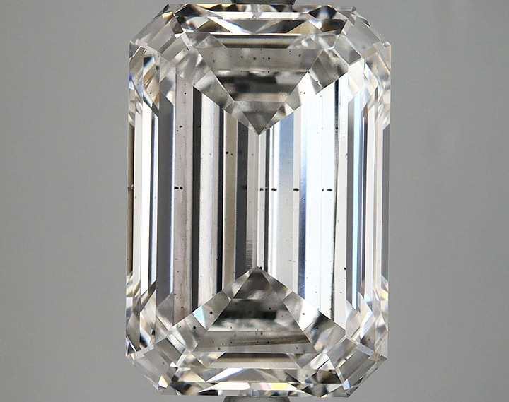 6.7 Carat Emerald Shaped Very Good Cut SI1 IGI Certified Lab Grown Diamond