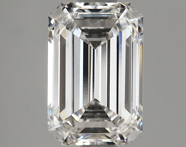 2.1 Carat Emerald Shaped Excellent Cut VS1 IGI Certified Lab Grown Diamond