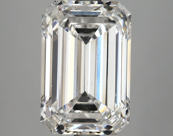 3.85 Carat Emerald Shaped Excellent Cut VS1 IGI Certified Lab Grown Diamond