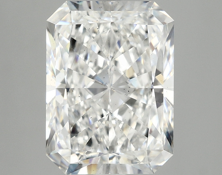 _roll_image@ #carat-weight_4+shape_radiant+quality_ef-vs2