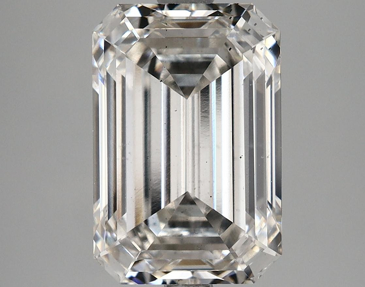 4.66 Carat Emerald Shaped Ideal Cut VS2 IGI Certified Lab Grown Diamond