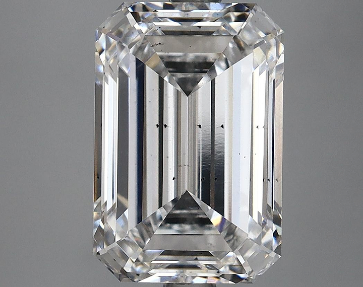 4.06 Carat Emerald Shaped Excellent Cut SI1 IGI Certified Lab Grown Diamond