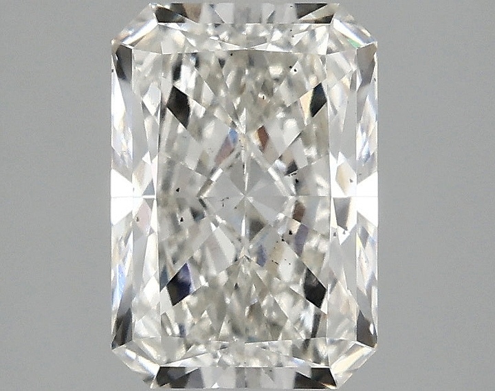 _roll_image@ #carat-weight_2+shape_radiant+quality_g-si