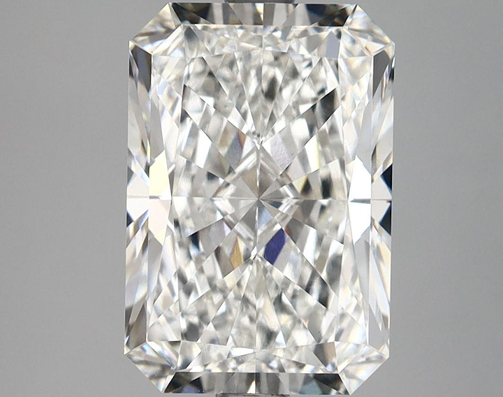 3.83 Carat Radiant Shaped Ideal Cut VVS2 IGI Certified Lab Grown Diamond