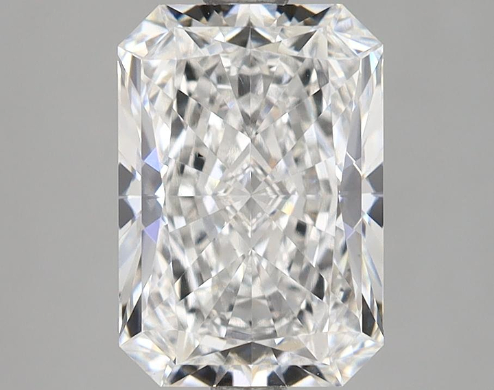 2.47 Carat Radiant Shaped Ideal Cut VS1 IGI Certified Lab Grown Diamond